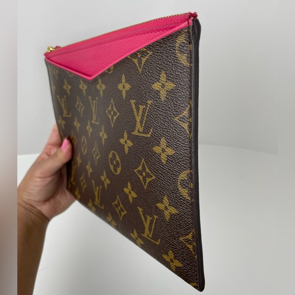 Louis Vuitton Pallas Wristlet Clutch Monogram Hot Pink - Picture 5 of 17